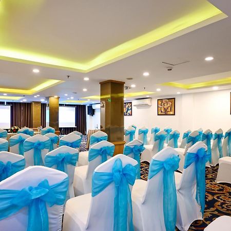 Ttc Hotel Deluxe Airport Ho Chi Minh-stad Buitenkant foto