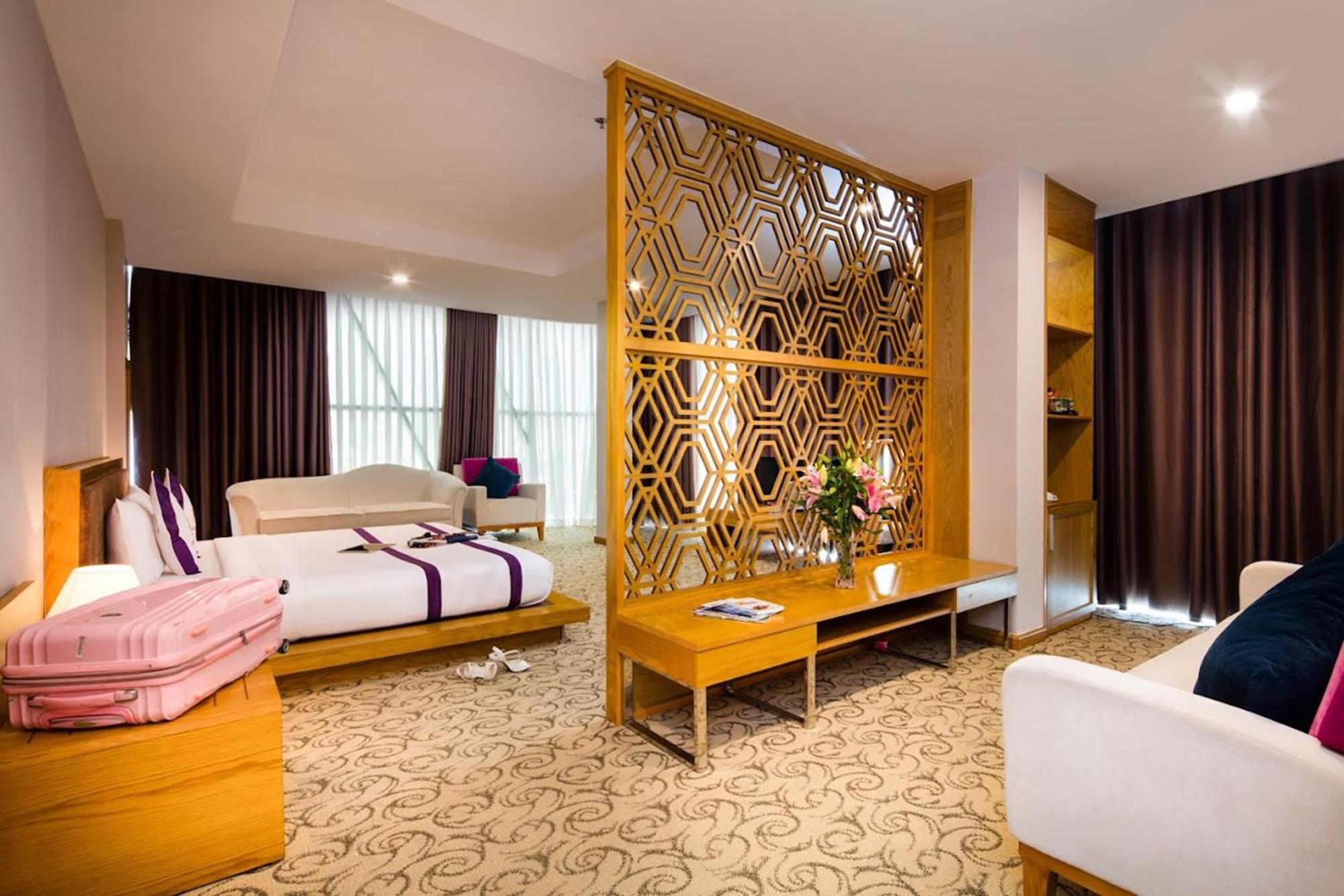 Ttc Hotel Deluxe Airport Ho Chi Minh-stad Buitenkant foto
