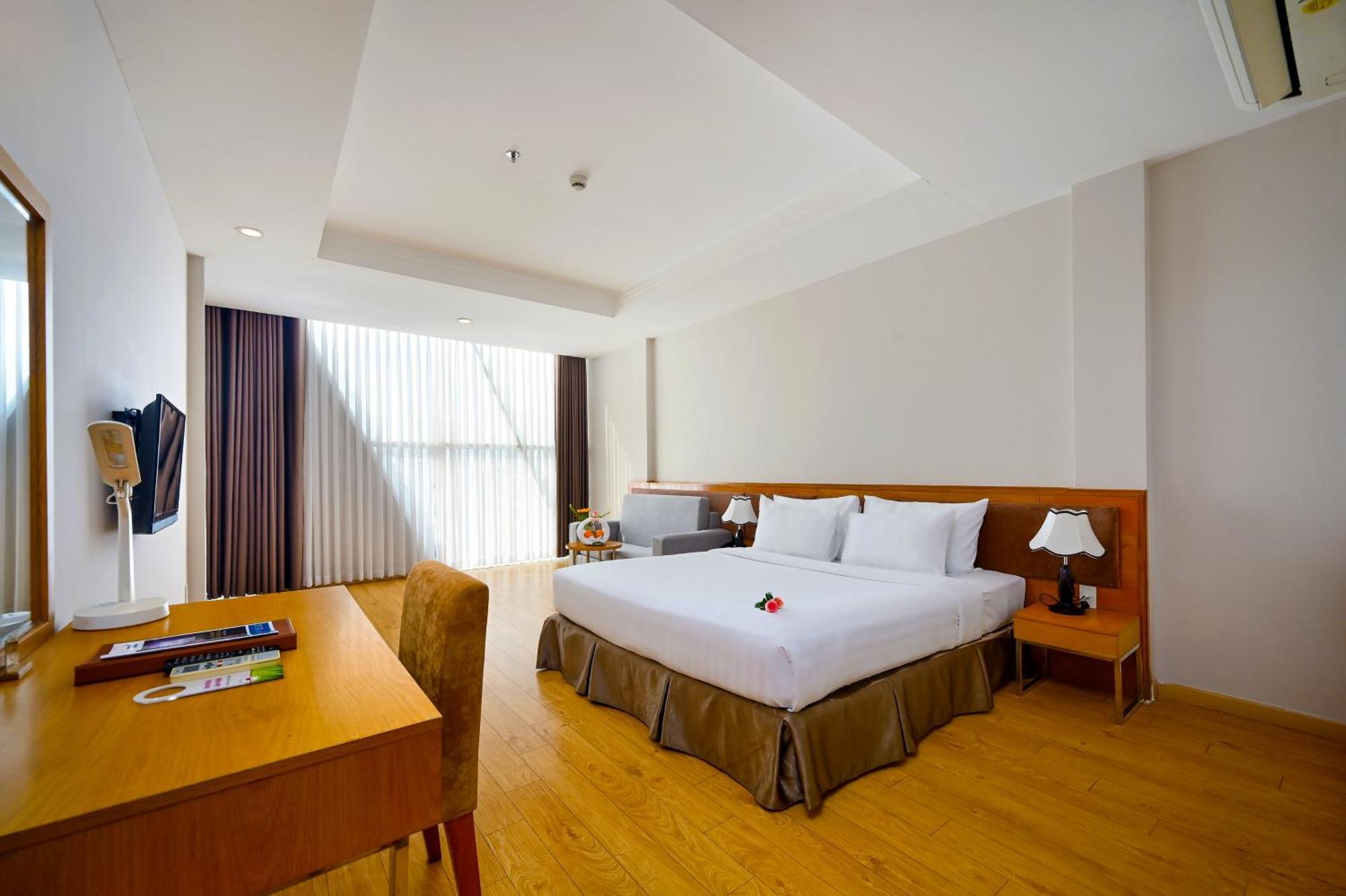 Ttc Hotel Deluxe Airport Ho Chi Minh-stad Buitenkant foto